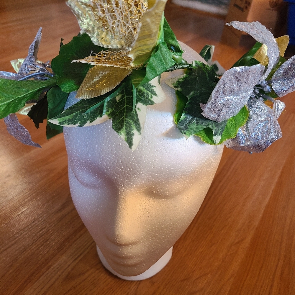 🦩 3/$30 Handmade Gold and Silver Flower Crown